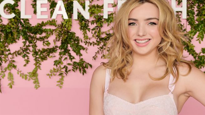go to Happy Birthday, Peyton List