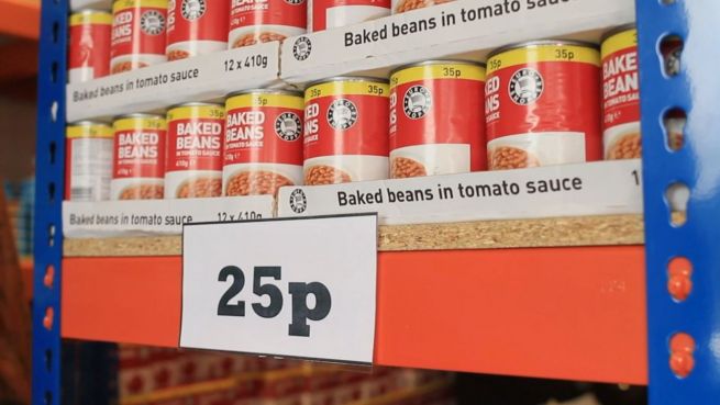 go to Billig wie nie: Easyjet eröffnet 25-Pence-Supermarkt